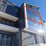 Grand View Apartment *